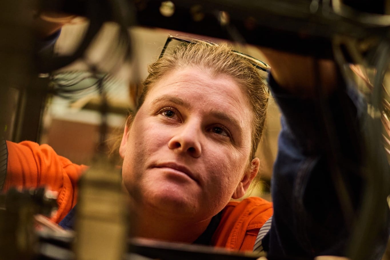 Apprenticeships Trainseeships landing page - Apprenticeships tile image1_CROPPED